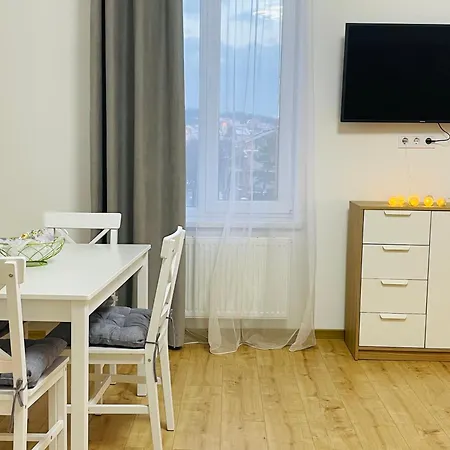 Затишні Дворівневі Апартаменти-Старе Місто